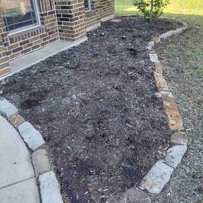 Flower Bed Weeding by Wildflower Lawn Care Company reviewed on May 28, 2026