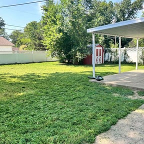 lawn care services by Mow-Hawk lawn service reviewed on November 2, 2023