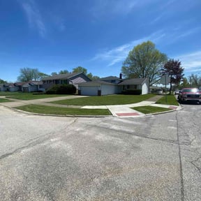 yard care by Ford year-round Lawn Service reviewed on August 15, 2025