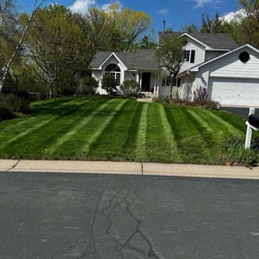 landscape maintenance by Midwest Ecoscapes reviewed on August 20, 2025