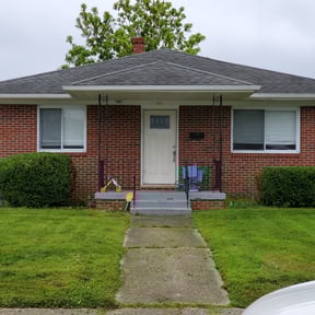 Bush Trimming by Lawn services JAV reviewed on August 21, 2025
