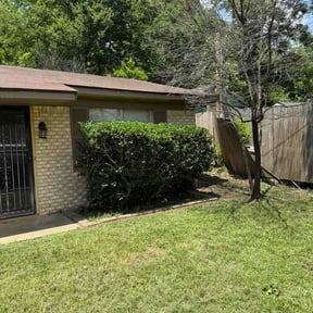 Bush Trimming by Iowa Lawn and Plow, LLC reviewed on June 17, 2026