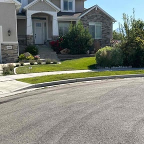 landscaping services by Robert Dukes Kut Pro Lawn Maintenance reviewed on August 16, 2025
