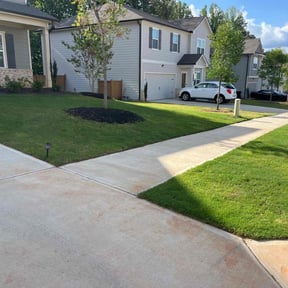 landscape maintenance by Prizel Lawn Service reviewed on January 1, 2026