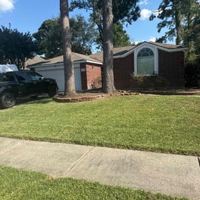 yard service by Shawn's Lawns reviewed on August 21, 2025