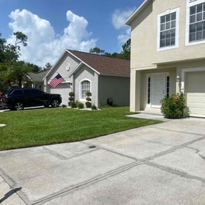 turf care by Hinkle Lawn Care Solutions reviewed on August 21, 2025