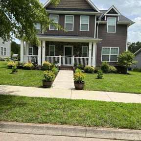 yard work by FS Lawncare reviewed on August 15, 2025