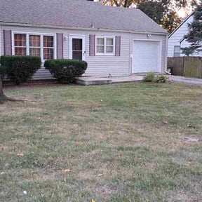 Leaf Removal by American Strong Mowing LLc reviewed on October 24, 2025