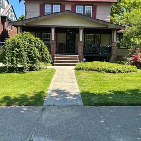 landscape maintenance by Full Circle Lawn & Landscape reviewed on August 21, 2025