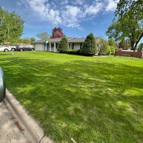 landscaping by Harry Skrypec Lawncare reviewed on November 25, 2025