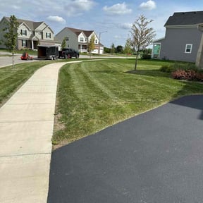 lawn care by Kelly 3 Kutz LLC reviewed on April 18, 2024
