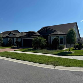 Bush Trimming by Chacon Lawn Care reviewed on May 22, 2022