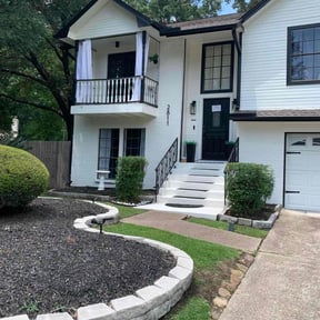 Bush Trimming by jd landscaping reviewed on August 19, 2025