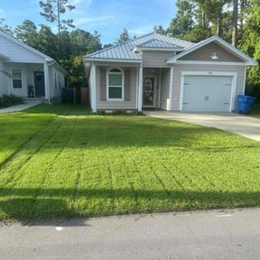 yard service by Eveready Solutions LLC reviewed on August 19, 2025