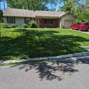yard work by B&S Lawn Care reviewed on August 19, 2025