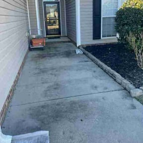 Flower Bed Weeding by JRC Lawn care & Maintenance reviewed on August 16, 2025