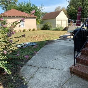 Flower Bed Weeding by Self-Develope Services reviewed on August 19, 2025