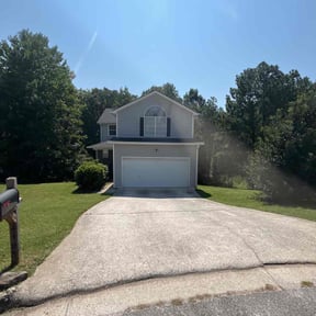 landscape maintenance by Pete’s Elite Lawn Care LLC reviewed on August 16, 2025