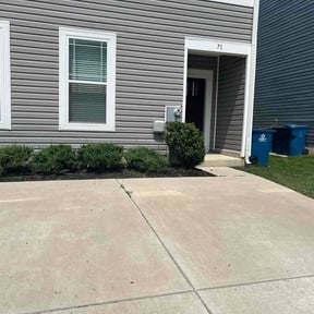 Flower Bed Weeding by Lily Rose Landscaping reviewed on August 14, 2026
