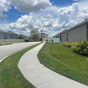 yard service by Roger waddle service llc reviewed on August 15, 2025