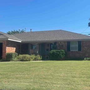 Flower Bed Weeding by Lawn Cutting reviewed on April 14, 2025