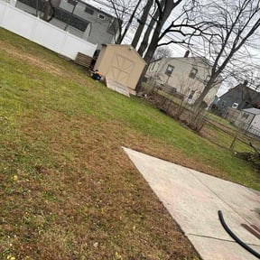 Leaf Removal by Grass Care By the Beach reviewed on November 23, 2025