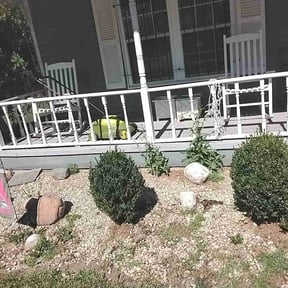 Flower Bed Weeding by Rusted Vine reviewed on October 18, 2025