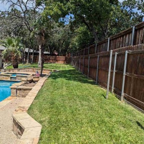 gardening service by Campos Lawn Services reviewed on August 17, 2025