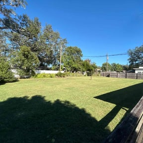 lawn service by Three Kings Grounds Keeping reviewed on April 25, 2024