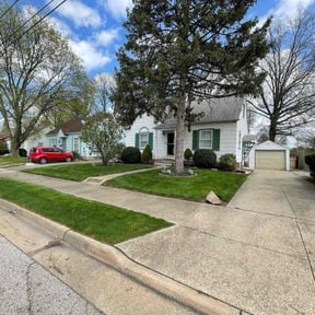 yard service by Q&R landscaping solutions reviewed on August 20, 2025