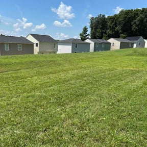 lawn maintenance by Blue Lagoon Lawn Service reviewed on August 21, 2025