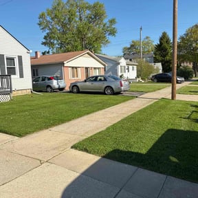yard service by MR Lawn reviewed on August 19, 2025