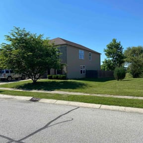 grass maintenance by Lawn Leaders Indy reviewed on August 16, 2025