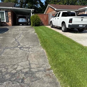 turf maintenance by Loza Lawn & Home Services reviewed on August 16, 2025
