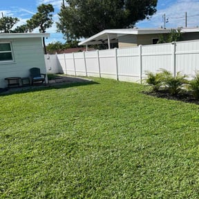 yard service by Campbell's lawns reviewed on December 11, 2025