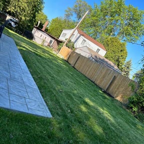 Leaf Removal by KingsBuck outdoor services reviewed on October 1, 2025