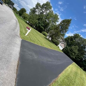 landscape maintenance by Lawn Monsterz reviewed on August 20, 2025