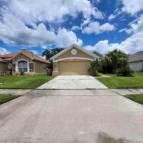 yard work by Main Crew reviewed on August 19, 2025