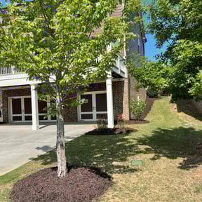 Mulching by Erick's Lawn Maintenance reviewed on August 15, 2025