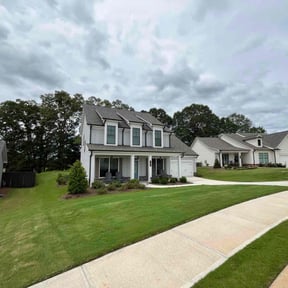 yard service by CLIFFS Lawn & More reviewed on August 18, 2025