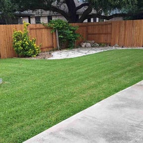 residential landscaping by Cloverleaf Lawncare reviewed on August 21, 2025