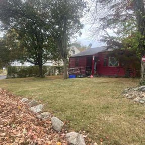 Leaf Removal by Green Collar Lawns reviewed on November 10, 2025