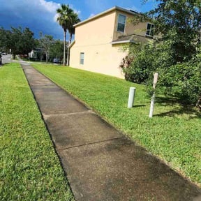 landscape maintenance by Rusted Vine reviewed on November 21, 2025