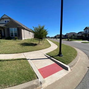 grass maintenance by Elston Lawn Care reviewed on May 3, 2024