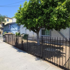 Bush Trimming by KD lawn service reviewed on August 20, 2025