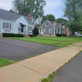 yard maintenance by Souders Lawn Care and Landscaping  reviewed on November 27, 2025