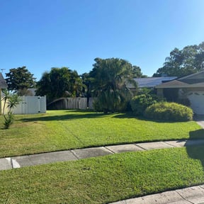 landscape maintenance by Croc Landscape Corp reviewed on December 3, 2025