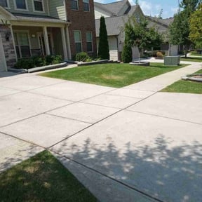 yard work by Austins Landscaping reviewed on August 16, 2025