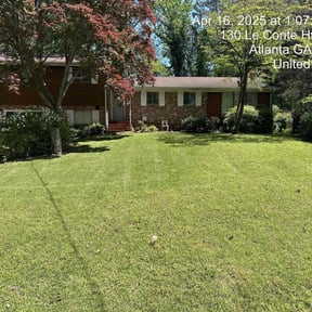residential landscaping by Uptown Lawn Care reviewed on August 18, 2025