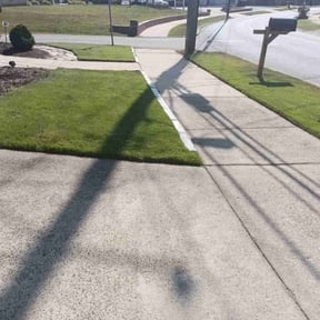 lawn service by DONIT4U Landscaping reviewed on September 11, 2023